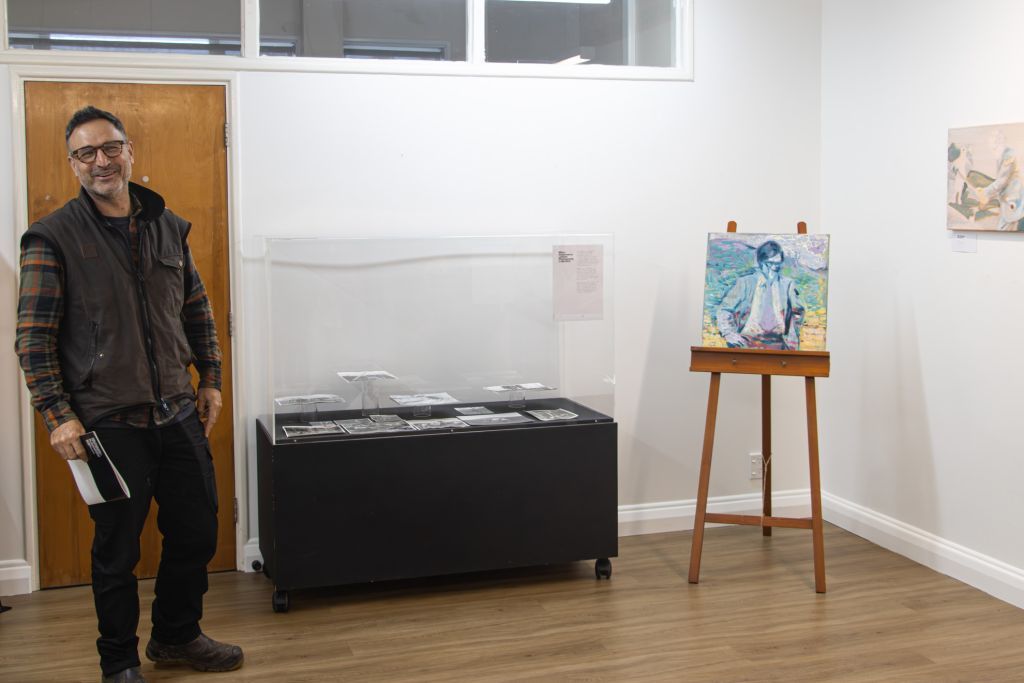 Billy McQueen with Pipe painting