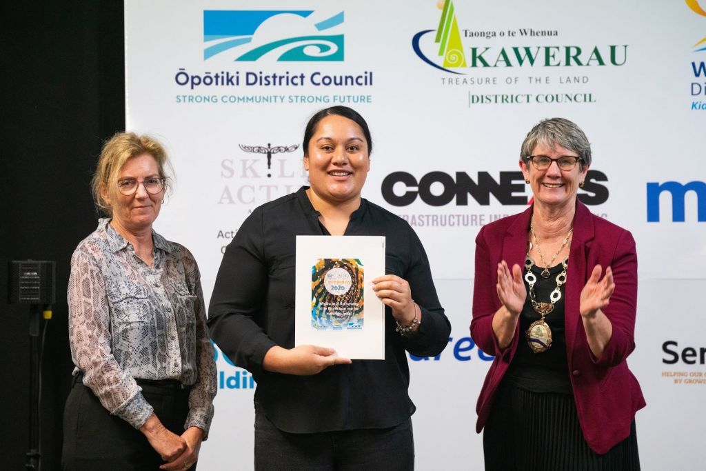 Ariana with Mayor Judy Turner and Connexis ITO Rep Sue Hawkins